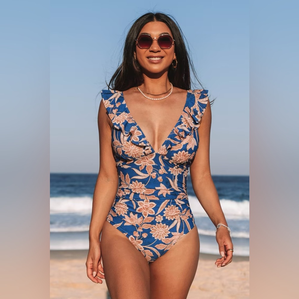 CUPSHE Floral Print Tummy Control Ruffled One-Piece